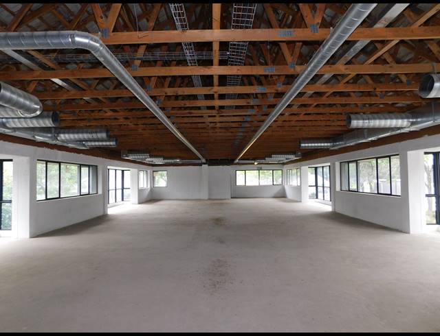333M² OFFICE TO LET IN WOODMEAD